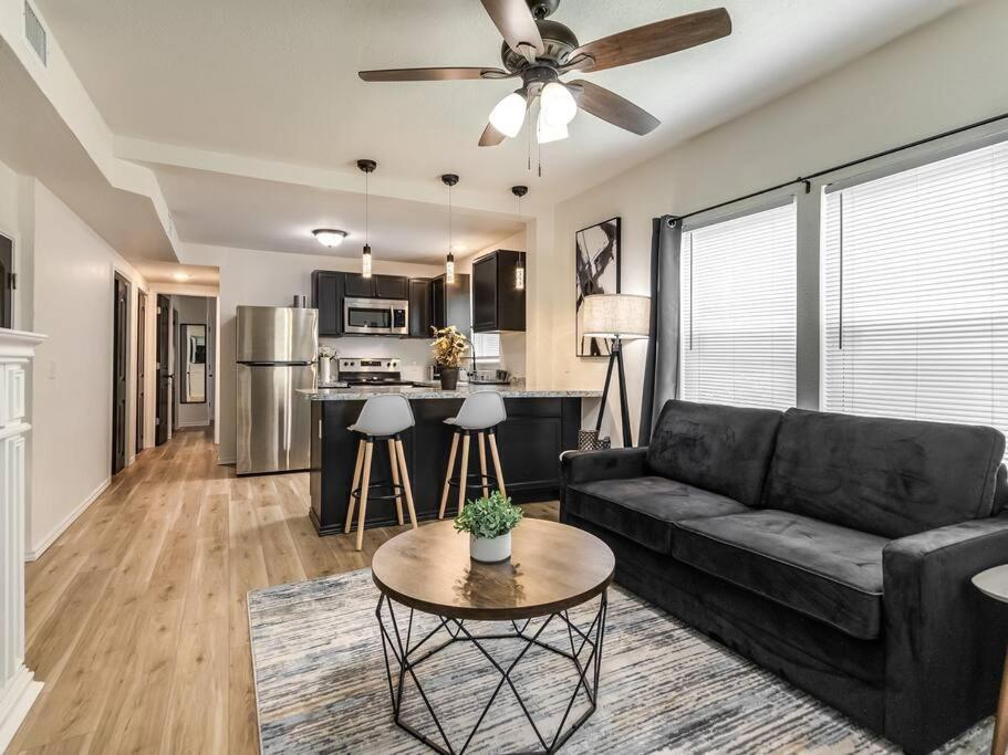 Stylish & Serene Modern Retreat Bartlesville Εξωτερικό φωτογραφία